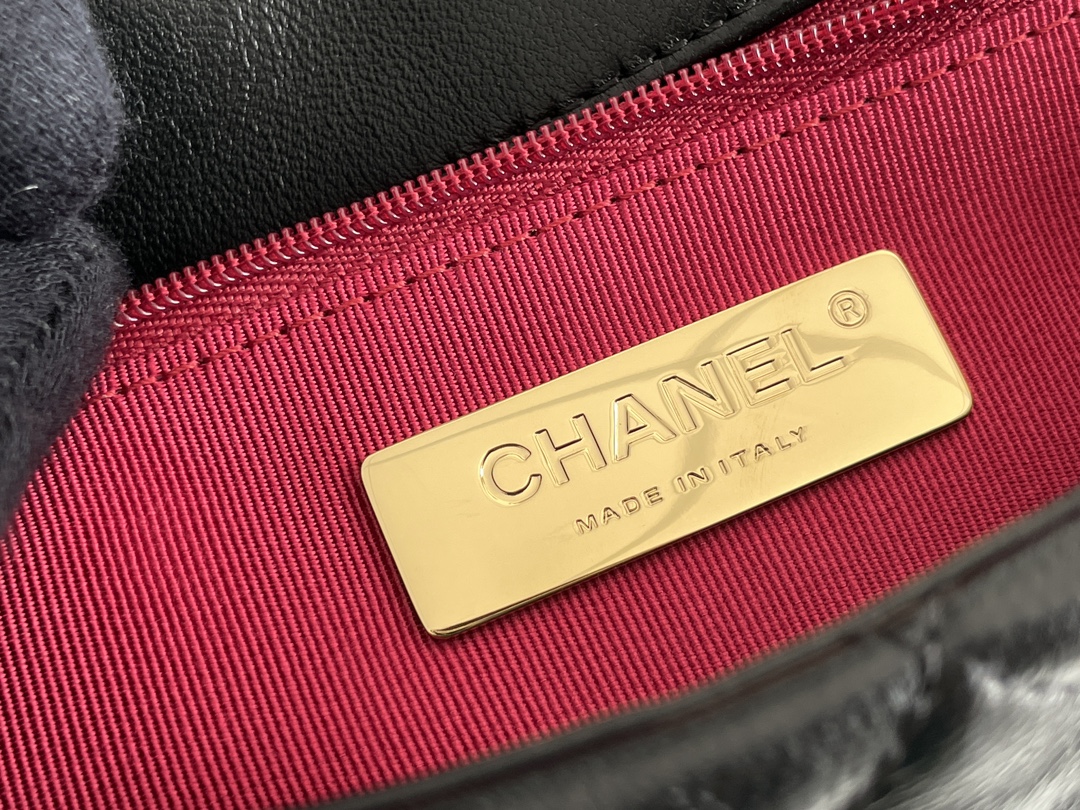 Chanel 19 Bags